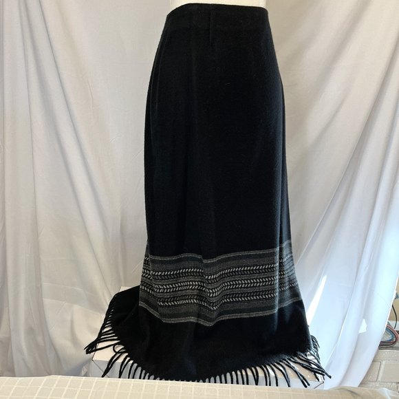Boutique Europa black fringe maxi blanket skirt with side zip - Picture 1 of 3